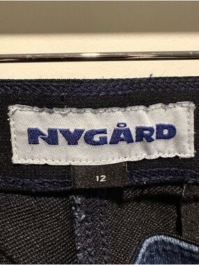 Peter Nygard Navy and White Ankle/Cropped Jeans